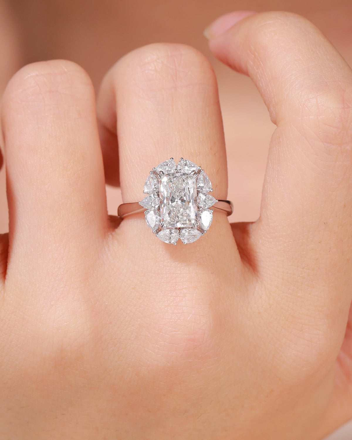 Vera Edge Ring